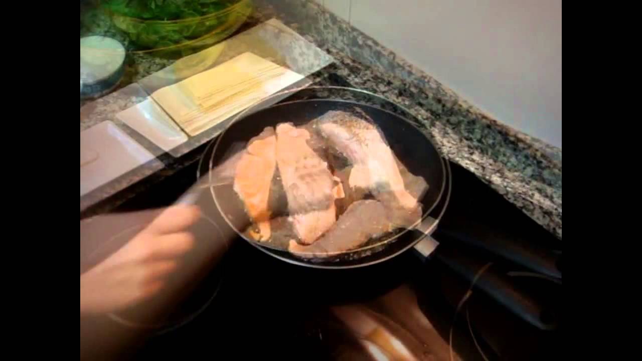 Watch Cómo preparar lasaña de salmón con espinacas Now Cómo preparar lasaña de salmón con espinacas