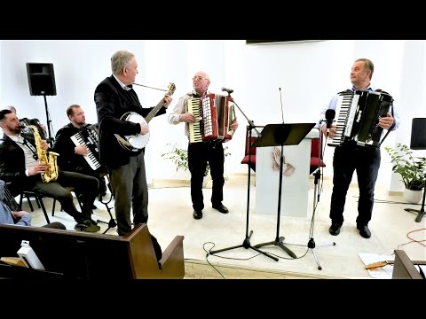 Valentin, Darie și Cipcigan  Un grupaj de cântări