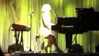 Tori Amos Live in Rome - 04- Secret Spell