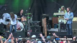 The Black Crowes performs &quot;Wiser Time&quot; at Gathering of the Vibes Music Festival 2013