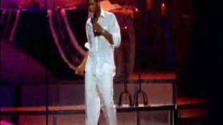 Usher - Nice and Slow (Live Evolution 8701 Concert)