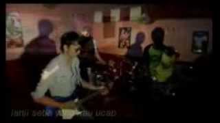 Download lagu Mr MANSONS Air Mata Kekasih mp3 Download lagu Mr MANSONS Air Mata Kekasih mp3