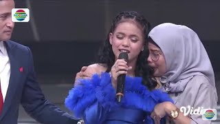 Download lagu PUTRI DA4 PINGSAN!! Saat Lantunkan 'DOAKU' Karena teringan sang Ayahanda Tercinta mp3