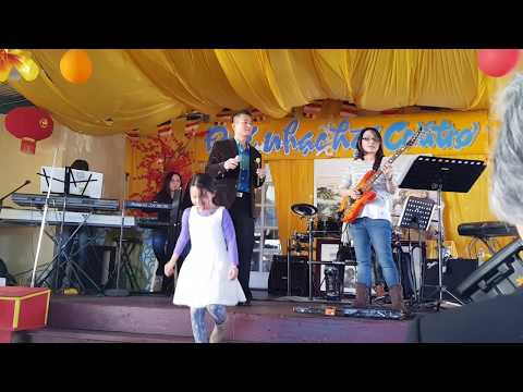 Hoa Cai Mai Toc - Sake Band- Kenny Minh