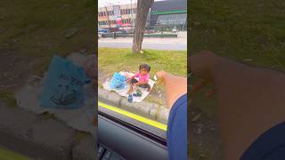 Download lagu Menetes air mata ini, nggak tega melihat anak sekecil ini hidup di jalanan #shorts mp3 Download lagu Menetes air mata ini, nggak tega melihat anak sekecil ini hidup di jalanan #shorts mp3