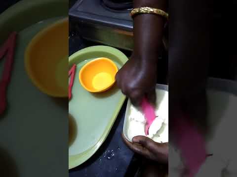 Ice Cream Using Tupperware