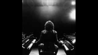 Charlemagne Palestine - Strumming Music