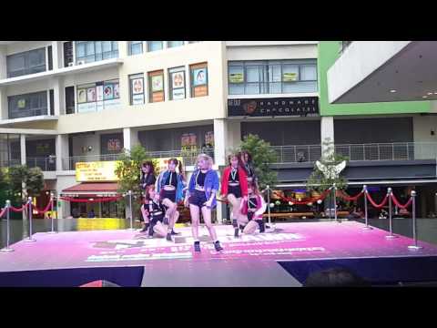 Virus Ladies Covering I.O.I (Whatta Man & Pick Me) @ SetiaWalk Mall