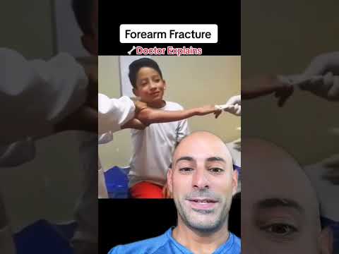 Doctor Helps Childs Broken Arm! 😷 #shorts