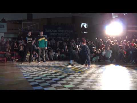 MAD SMOKERS VS DEFENSIVE CREW