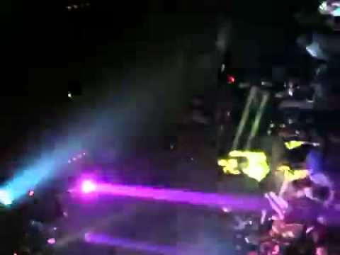 Yinon Yahel ft Maya Simantov - i'll keep waiting (אני אמשיך לחכות)