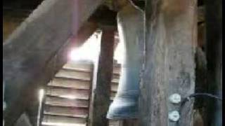 preview picture of video 'Grande volée ( plenum ) des cloches à l'église de Buxy'