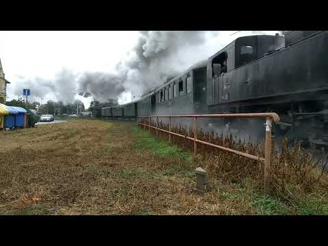 Co je lepší? Motorová jednotka 814 RegioNova vs. parní lokomotiva řady 314 Kocúr./What is better?