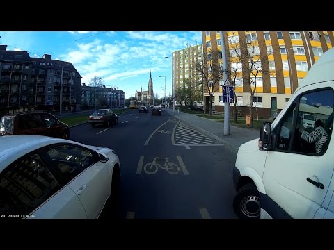 MTY-632 Centizés az ajtózónában - Close pass in the door zone