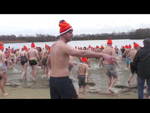 Nieuwjaarsduik De Kuilen Langenboom 2023