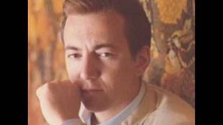 Bobby Darin: Hello Young Lovers (alternate version)