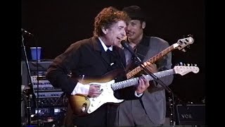 Bob Dylan:  Covers &amp; More Covers - Compilation of rare cover songs from Bob Dylan&#39;s concerts in 1999