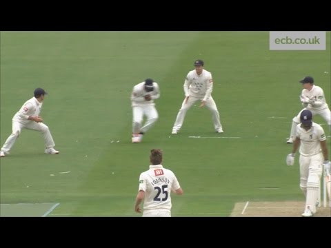 Sussex bowler Oliver Robinson takes first six Warwickshire wickets
