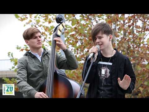 7 Klase - Fata Urbana (Live in parcarea la Radio ZU)