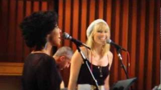 Natasha Bedingfield - Put Your Arms Around Me