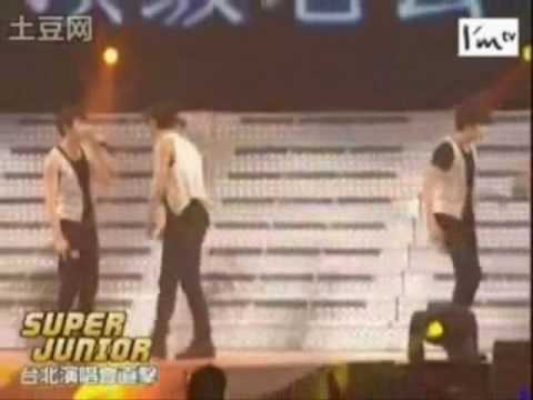 Kyuhyun moonwalk