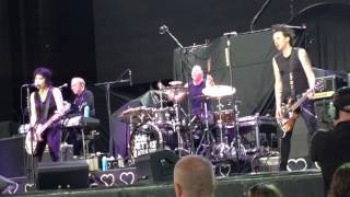 Joan Jett - Toronto - July 11, 2017 - Love is Pain, Mary Tyler Moore & I Love Rock n Roll