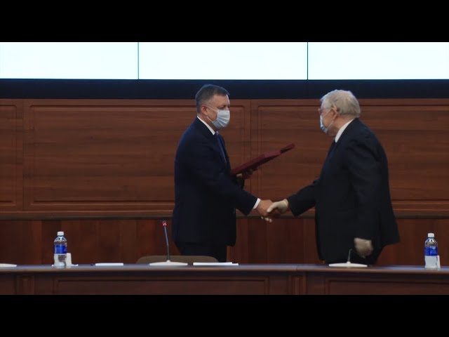 Наградили деятелей искусства