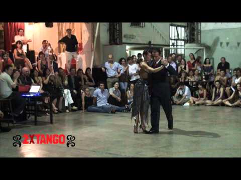  Fabian Peralta  and  Lorena Ermocida  are  dancing  to  the  tango  "  Esta Noche De Luna  "