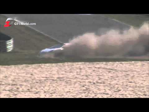 GT1-LIFE Albert von Thurn und Taxis hits wall at nearly 200 kmph