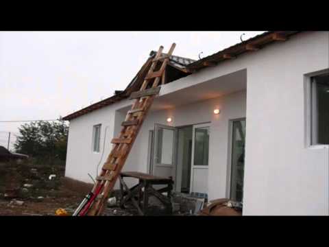 Baza sportiva Ciupercenii Noi.wmv