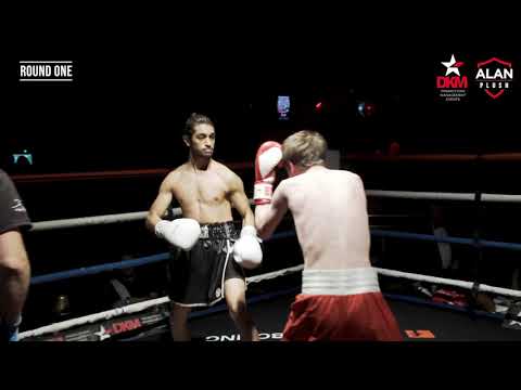 Round 11 - Fight 06   Sam Weller vs Suli Abbar