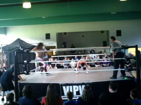 Krofton vs Nolan James - VIPW