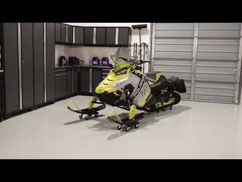 INDY Adventure 137 Orientation - Polaris Snowmobiles