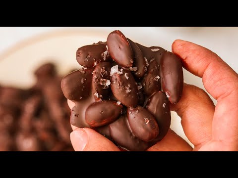 3 Ingredient Chocolate Almond Clusters (Paleo, Vegan)
