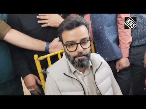People of Kashmir are disappointed with both the political agenda and gover...