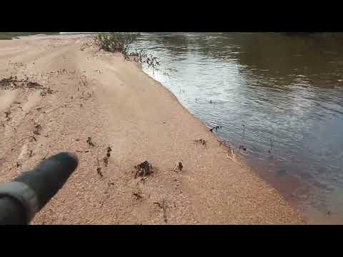 LEITO DO RIO ACARAU SERTÃO  DO CEARA COM MUITA AGUA AINDA 