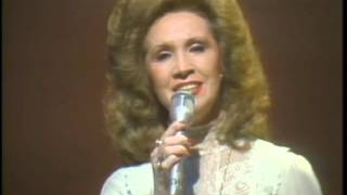 Jan Howard Singing &quot;You Don&#39;t Know Me&quot;