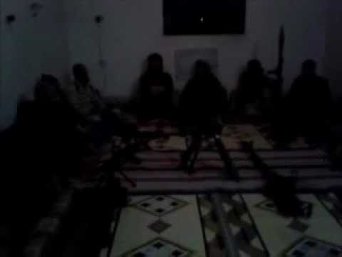 جلسة ثورية يقوم بها تجمع ثوار البوكمال لواء القادسية على مشارف مطار دير الزور العسكري