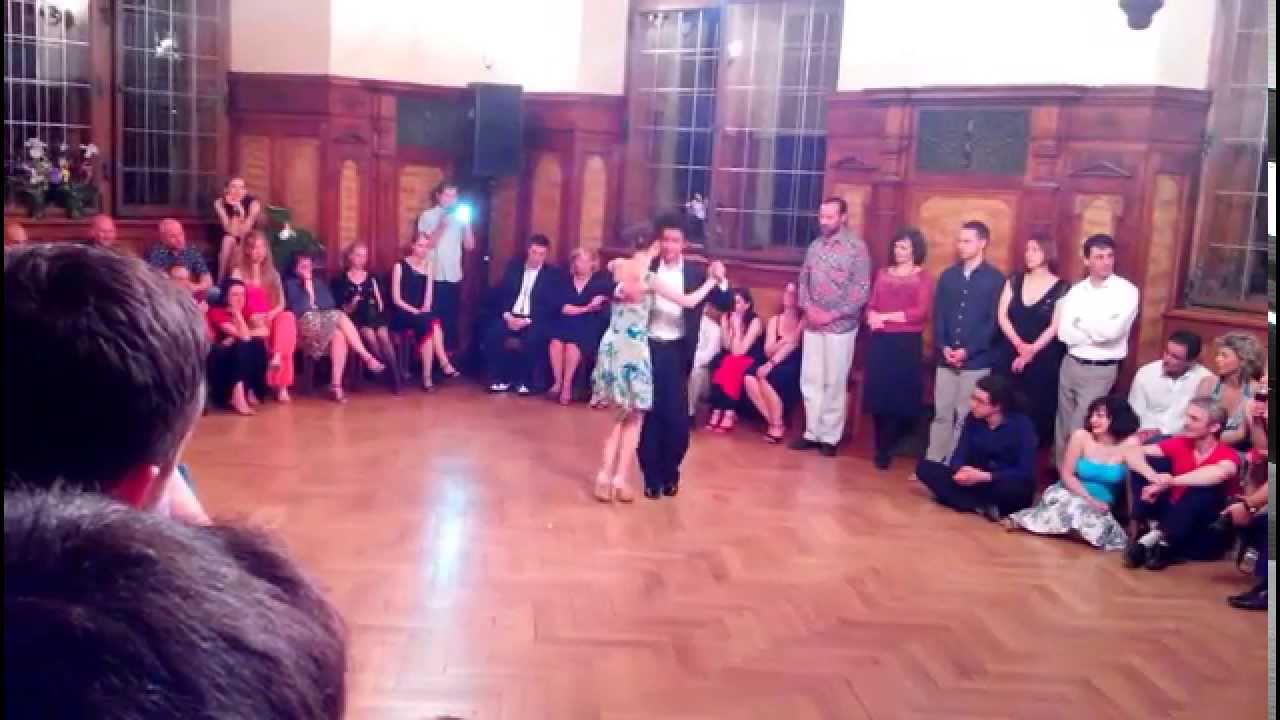 Veronica Toumanova and Kléber Queiroz perform Milonga que peina canas, Miguel Calo