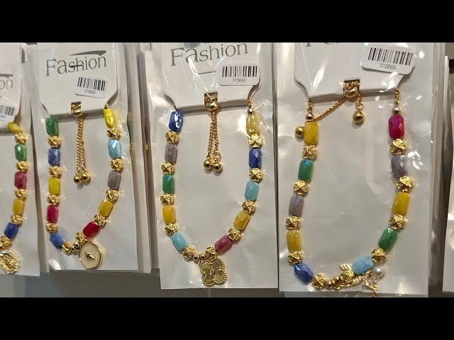Vídeo relacionado con MUCKLILY Pendientes para Piercings de Oreja 50 Piezas Acrílico Transparente Luminoso Expansión Auricular Juvenil Decorativos para Fiestas y Uso Diario