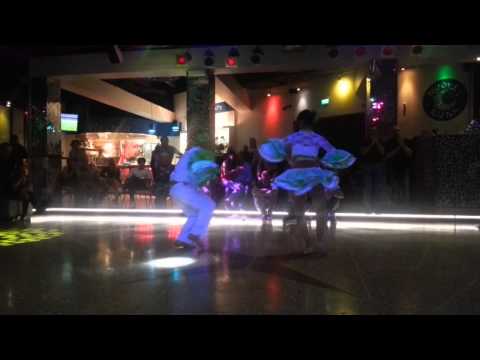 Kinkamachè Nino y Vanessa: 'Tumbando Caña'