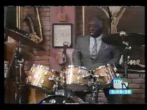 TITO PUENTE "THE KING" (ONE OF HIS LAST TV JAZZ PRESENTATION