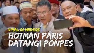 Hotman Paris Datangi Ponpes Tebuireng, Duduk dengan Tenang di Belakang Orang Salat
