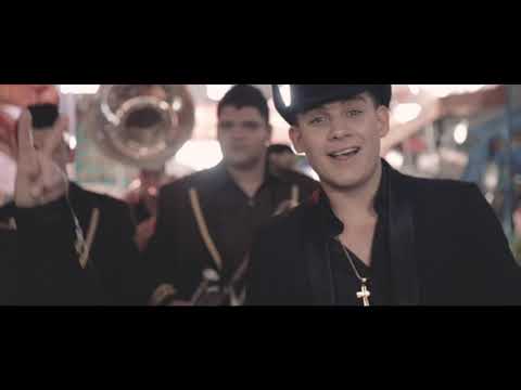 Banda Guasaveña de Valentín Elizalde - Vete Ya (feat. Chayín Rubio) [Video Oficial]