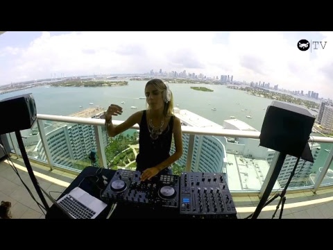 B79MUSIC TV . SOFIA CASTAÑON - SUMMER '18