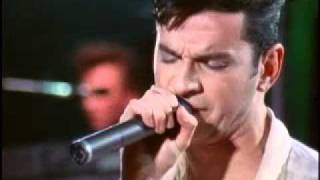 Depeche Mode - Shake The Disease (Live 1988)