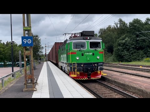 Del 10 Resa med Y1 till Håverud och tåg längs Vänerbanan. Svenska tåg!