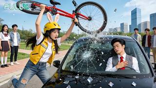 No one helped CEO having heart attack in car—only poor delivery girl smashed the window!Love begins!