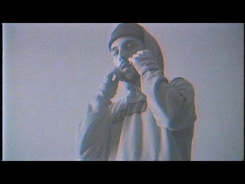 Issjames - She Dead (Vertical Video)