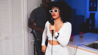 Download lagu Junetober - Off That Love Juice (Visualizer) mp3